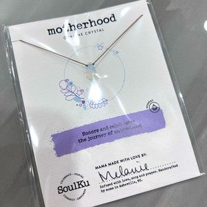 SOULKU OPALINE CRYSTAL ‘MOTHERHOOD’ ADJUSTABLE NECKLACE